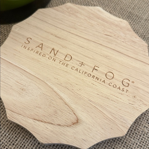 Sand and Fog Frazier Fir 57oz 3-wick Candle - Picture 4 of 5